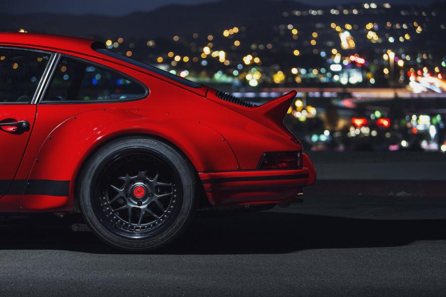 Детали экстерьера Porsche 911 by RWB 2019 года  (фото 14 из 34)